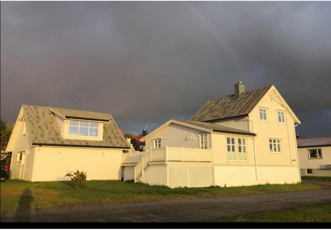 Sentral Strandleilighet med Hvalsenter Andenes Exterior photo