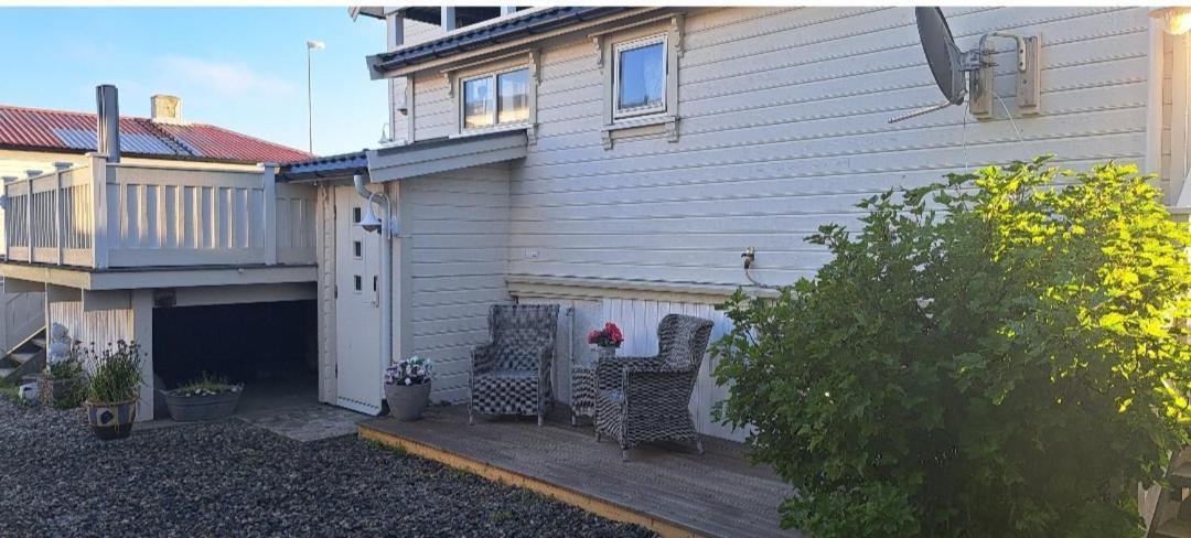 Sentral Strandleilighet med Hvalsenter Andenes Exterior photo